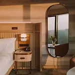 فندق Hilton And سفينويتشي
