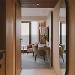 Hilton And 5* سفينويتشي