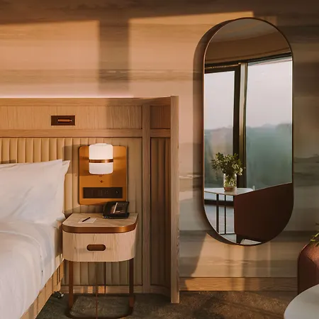 فندق Hilton And سفينويتشي