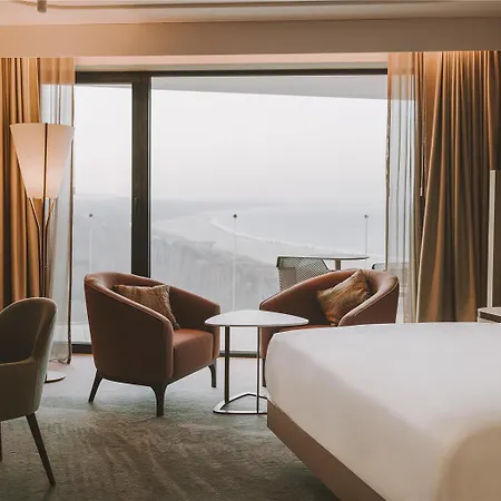 Hilton And فندق 5*