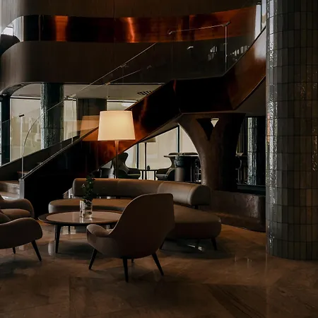 Hilton And فندق 5*